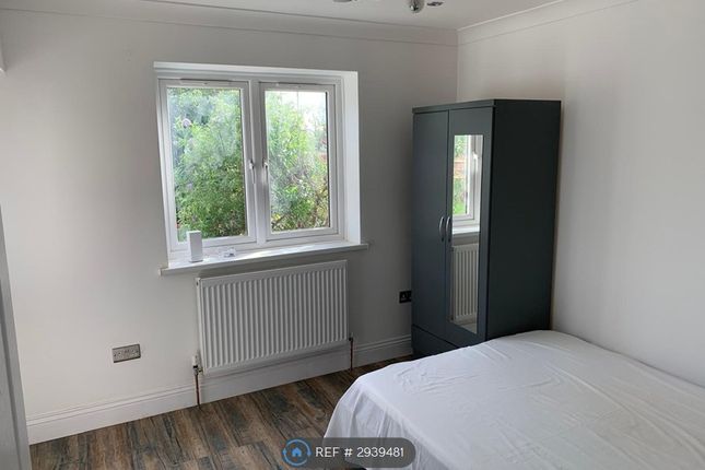 Sheepcotes Road, Chadwell Heath, Romford photo 2
