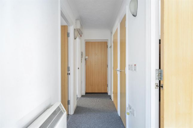 42, Arthurs Close, Bristol photo 4