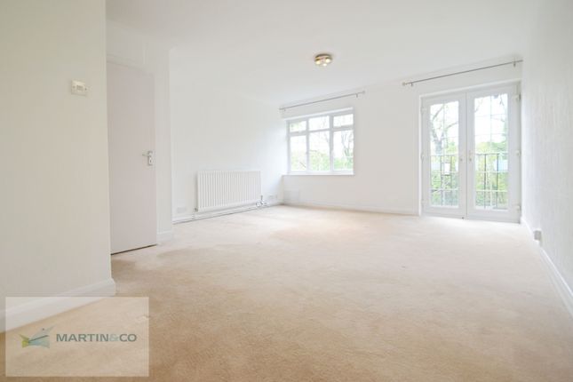 Gainsborough Court, Walton On Thames photo 2