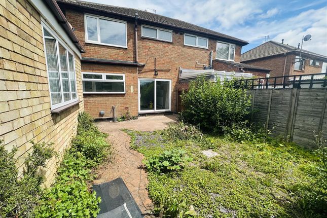 7, Florence Close, Bedworth photo 5