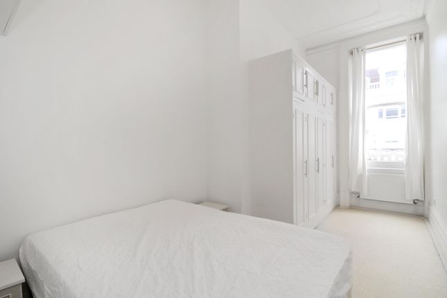 Flat to rent in Coleherne Road, London