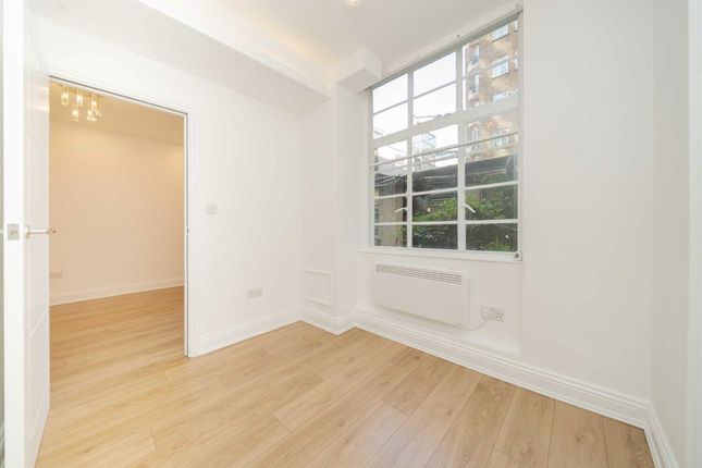 62, Fursecroft Court, London photo 3