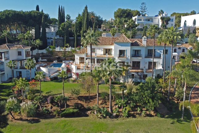 Thumbnail Villa for sale in Paraíso, Benahavís, Málaga, Spain