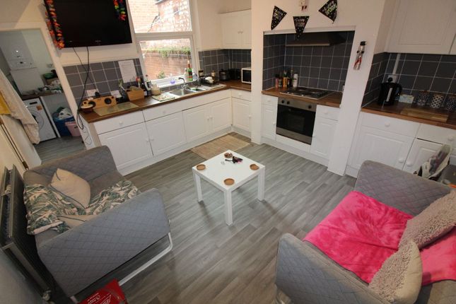 3 bed property for rent in St Marks Road, Preston PR1