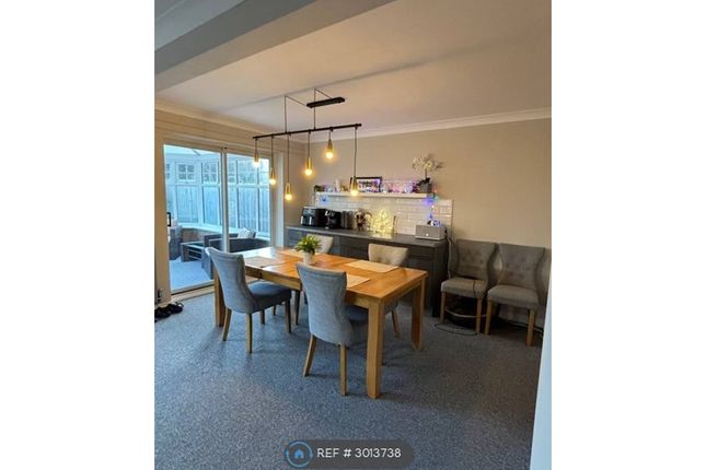 Beacons Lane, Ingleby Barwick, Stockton-On-Tees photo 2