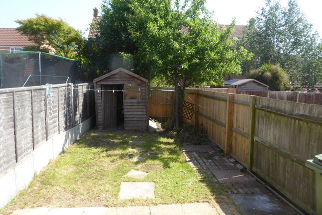 4, Watson Close, Milton Keynes photo 2