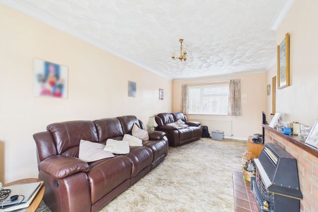 37 Beaumaris Road, Huntingdon photo 3