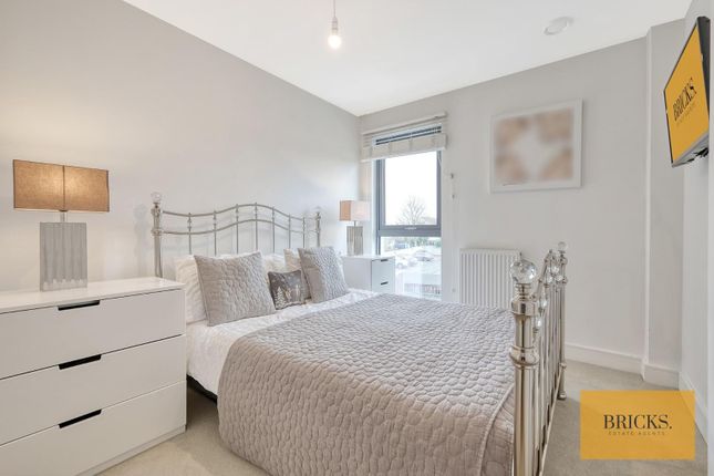 Flat to rent in Landmark House, The Broadway, Loughton