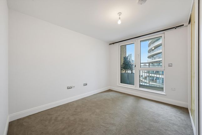Oyster Wharf, London photo 3