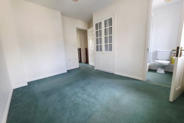 6, Ffordd Ger Y Llyn, Swansea photo 4