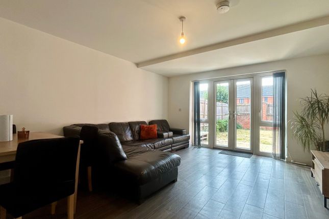 9, Robert Parker Road, Berkshire photo 4