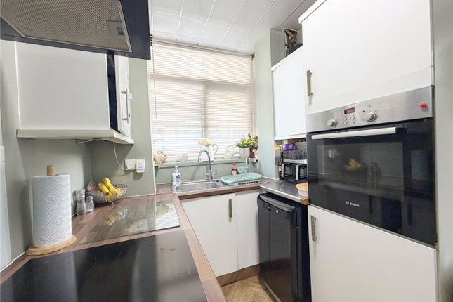 1126, Rochdale Road, Manchester photo 4