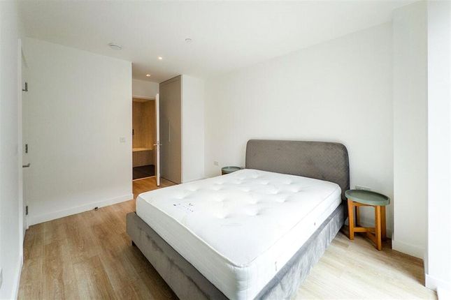Stockham Court, London photo 5