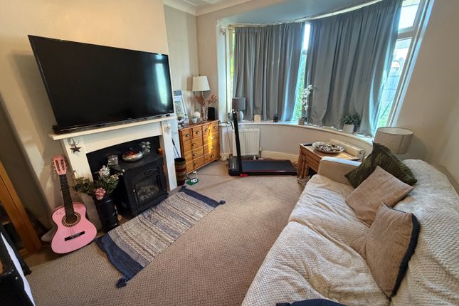 54, Westbury Road, BRADFORD photo 2