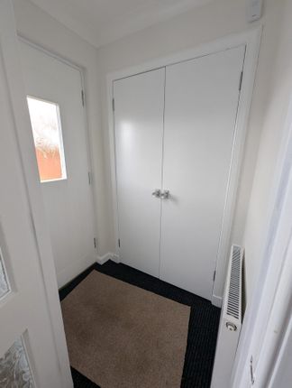 20, Hazelfield Close, Dumfries photo 2