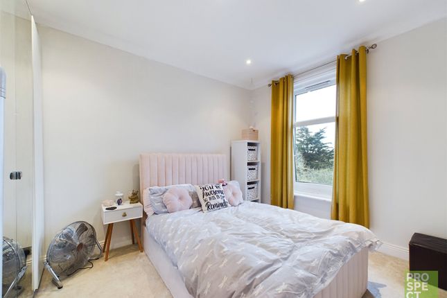 Flat for sale in Mansfield Road, Reading, Berkshire