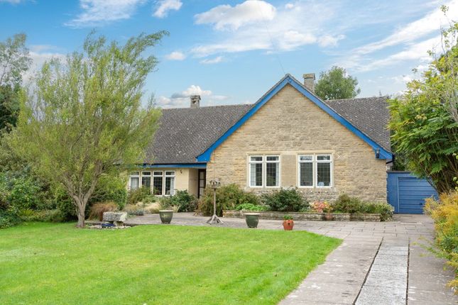 Thumbnail Bungalow for sale in Midford Road, Bath