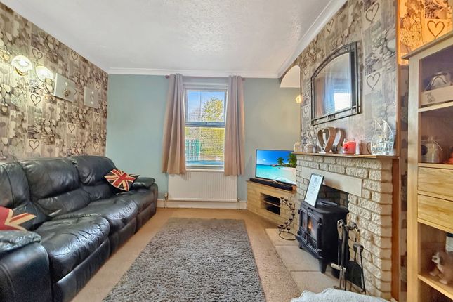 11, Canal Road, Trowbridge photo 4