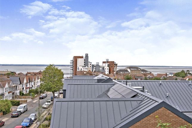 Flat for sale in Grosvenor Mansions, Westcliff On Sea
