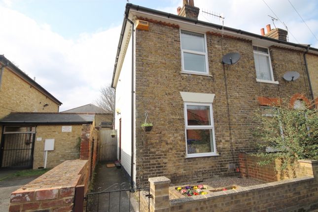Terraced house to rent in Grove Place, Faversham