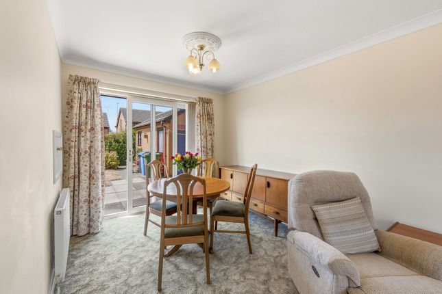 3 Winster Grove, Worksop photo 4