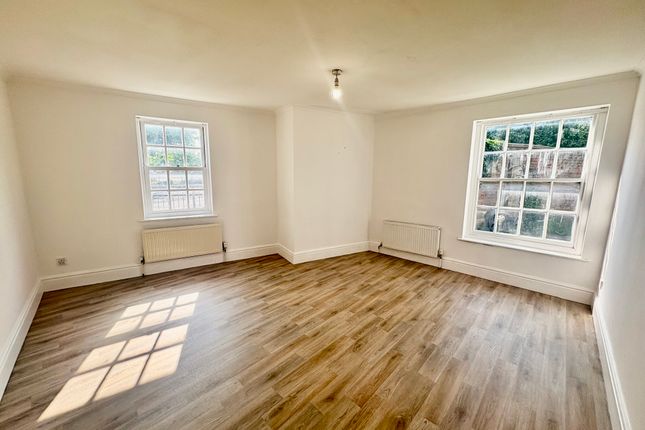 Flat 2 Manning Court, 69, Wide Bargate, BOSTON photo 5