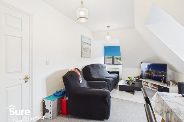 168, Queensway, Hemel Hempstead photo 2