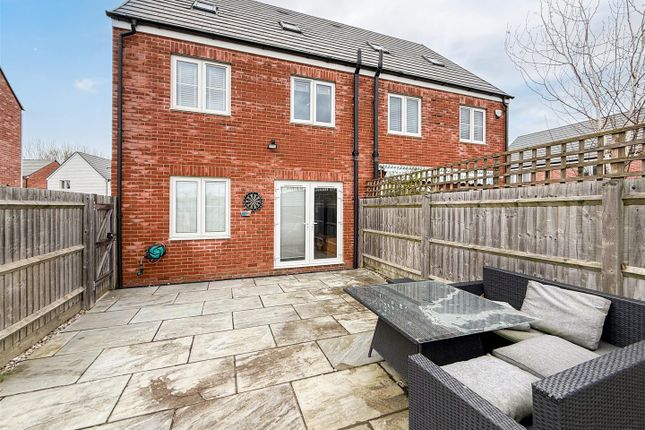 3, Pond View, Burnham-On-Crouch photo 3
