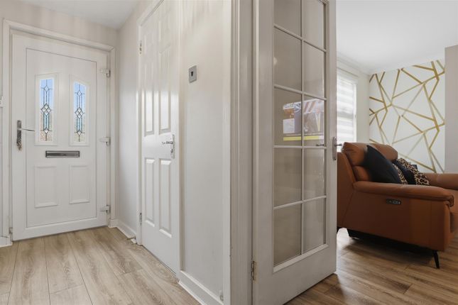 16, Anish Place, Glasgow photo 4
