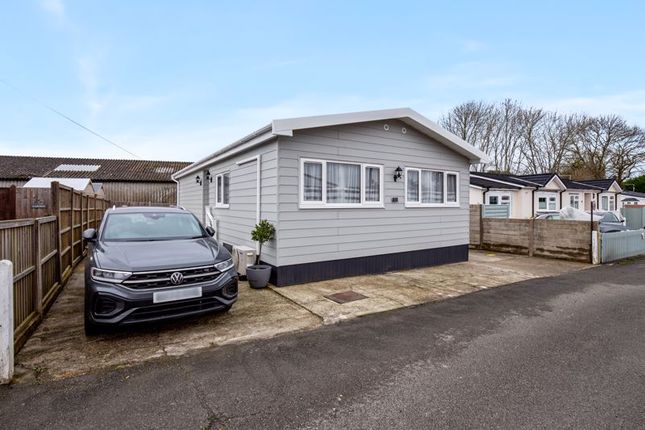 Mobile/park home for sale in Nutbourne Park, Nutbourne, Chichester