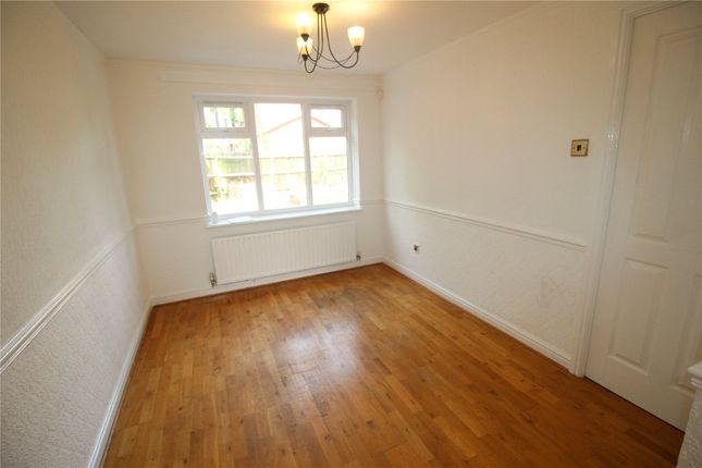 8, Longfield Close, Birmingham photo 4