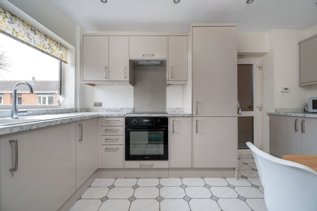 8, Avenue Gardens, Leicester photo 2