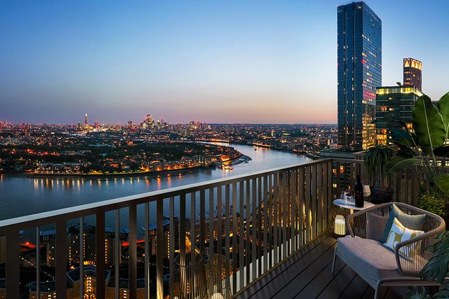 Flat for sale in The Bellamy, Canary Wharf