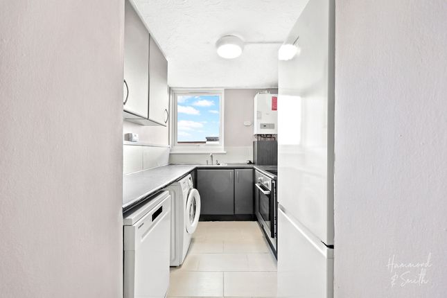 7 Birchview The Plain, Epping photo 3