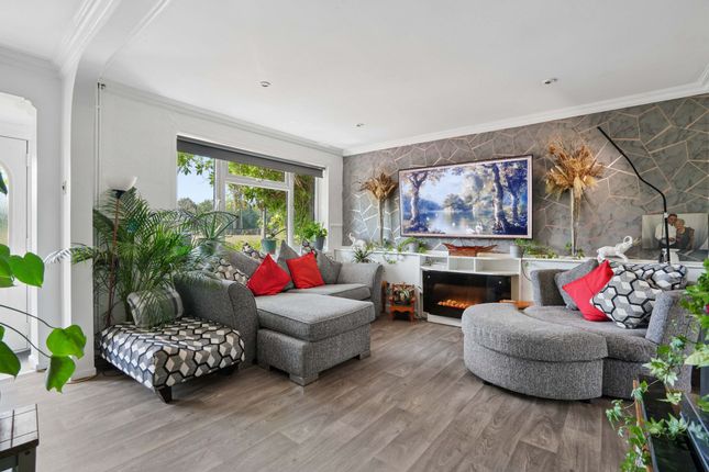 46 Overmead, Abingdon photo 4