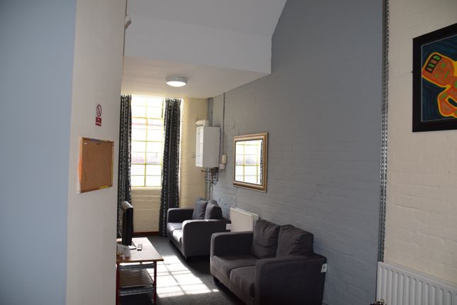 Shared accommodation to rent in Russell Street, Nottingham
