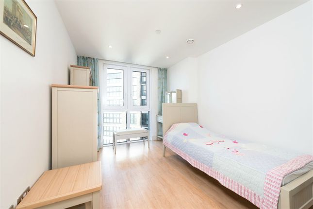 1801, Altitude Point, London photo 2