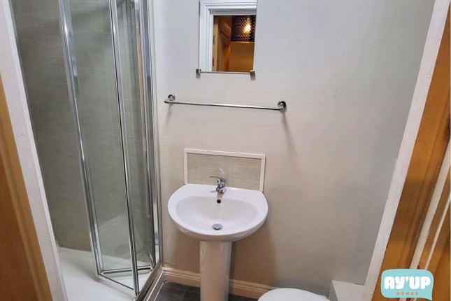 Room 5, 8 Elmwood Avenue, Doncaster photo 4