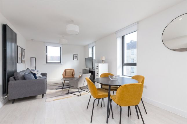 Flat 6, 2, Shoemakers Square, Edinburgh photo 4