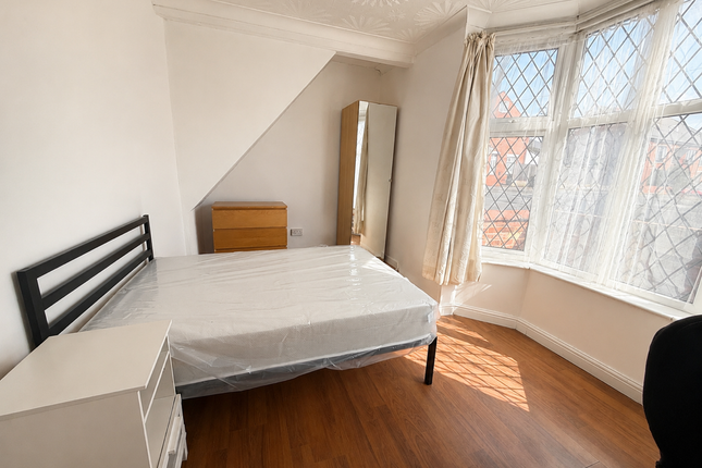 138, Coventry photo 4