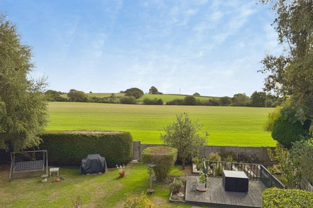 22, Heathside, Appledore photo 2