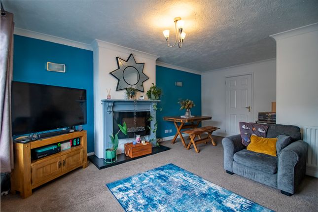 30, Dressay Grove, Hull photo 3