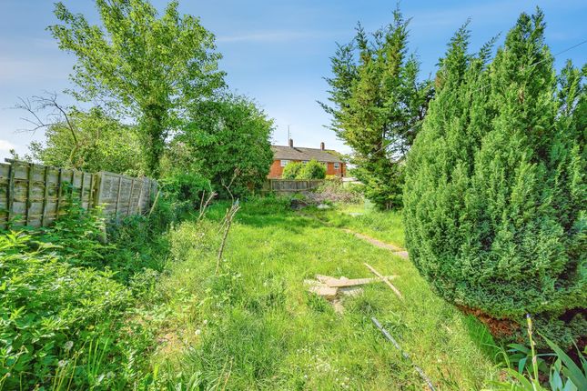 7, Wycliffe Close, Luton photo 4