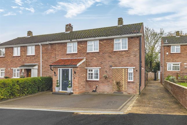 Thumbnail Semi-detached house for sale in Perrycroft, Windsor