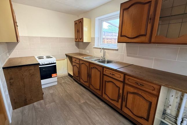 4 St. Helens Court Stubbington Way, Eastleigh photo 3