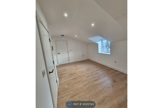 Flat, A Kingsmead Square Regency Way, Northwich photo 5