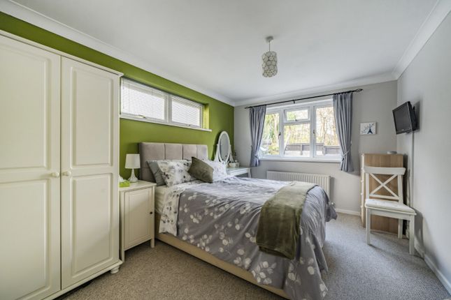 32, Dolphin Court Road, Devon photo 4
