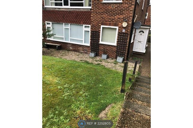 Chalfont Avenue, Amersham photo 3