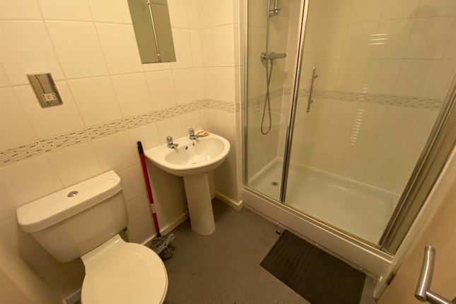 Flat to rent in Rialto Building, Newcastle