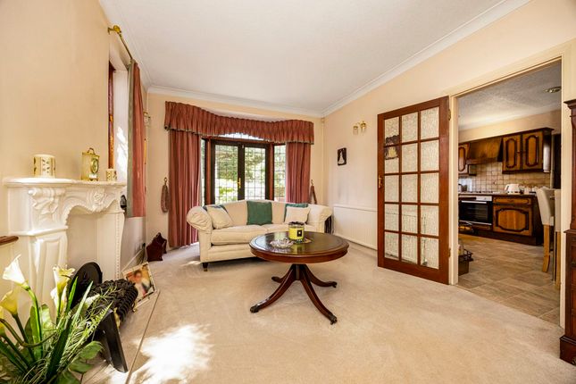 29 Marlborough Drive, Ilford photo 4